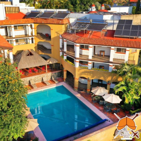 Гостиница Hotel Rinconada de Cortes  Куэрнавака